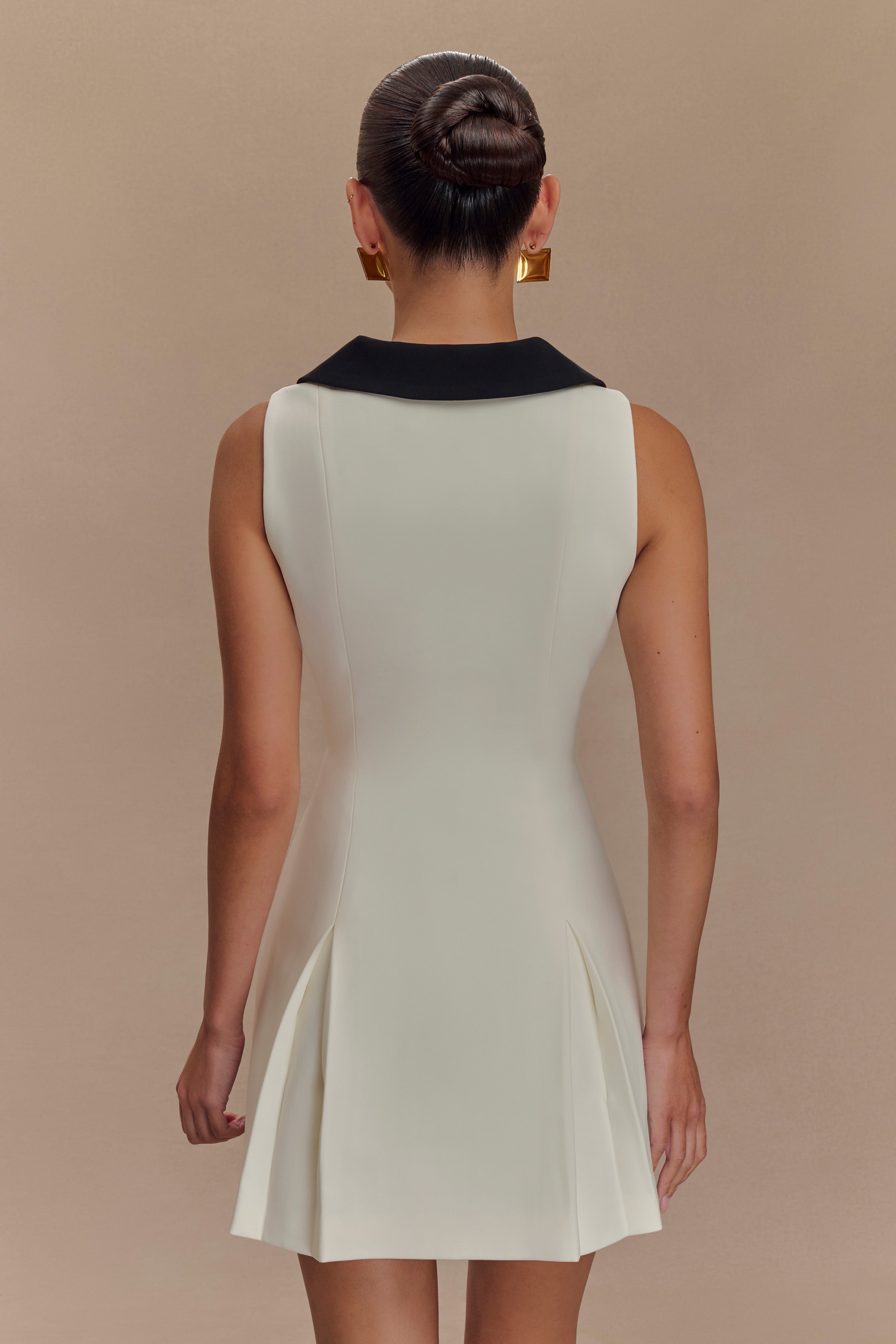 Oli Sleeveless Contrast Mini Dress - Ivory/Black