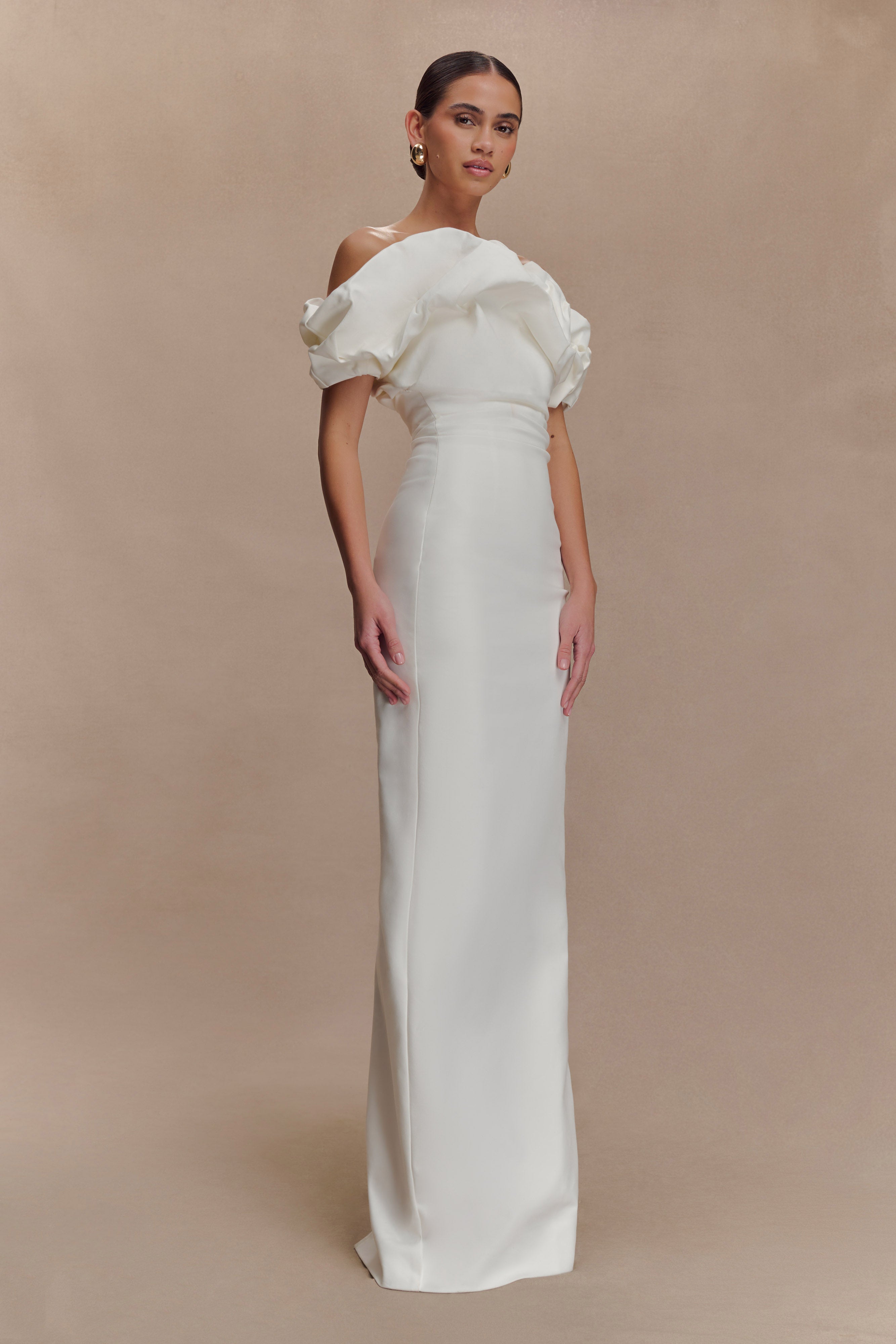 Sariya Sculptural Maxi Dress - White